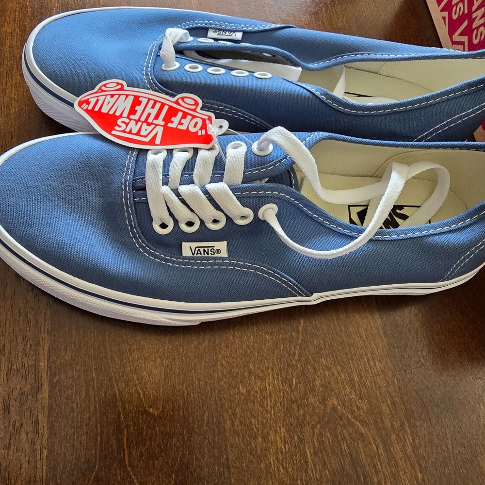 Vans Authentic Navy size 7.5 men and 9 women - Picture 3 of 4